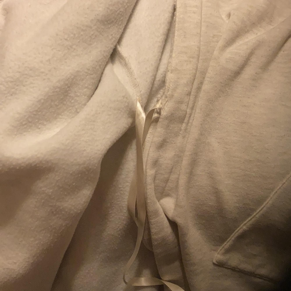Quality Robe - Picture 3 of 7
